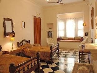 Hotel Pahuna Haveli Udaipur Exteriör bild