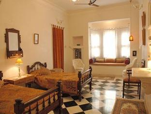 Hotel Pahuna Haveli Udaipur Exteriör bild